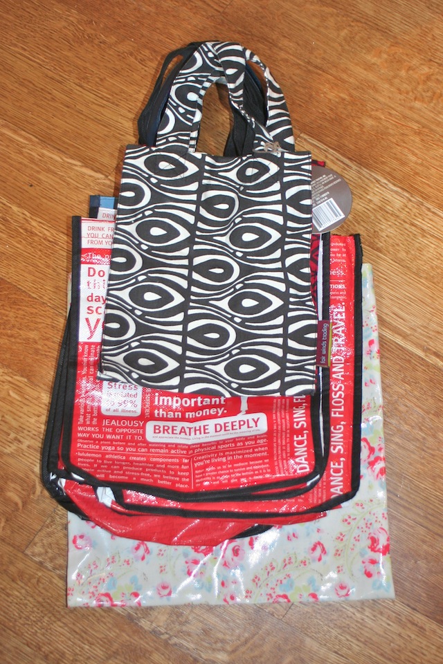 THE BEST WAYS TO MAKE USE OF YOUR REUSABLE SHOPPING BAGS