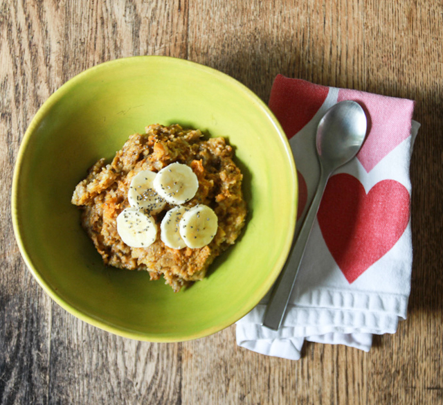 Crockpot Pumpkin Oatmeal - so healthy yet so good!