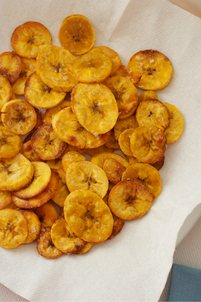 Healthy Snack: Homemade Plantain Chips and Guacamole Recipe