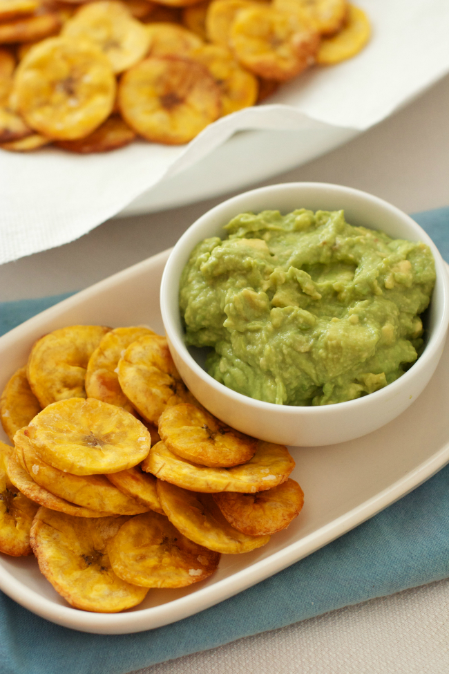 Homemade Plantain Chips and Guacamole: These are my new favorite snack for satisfying my salty/crunchy cravings in a healthy way- super easy to make too!
