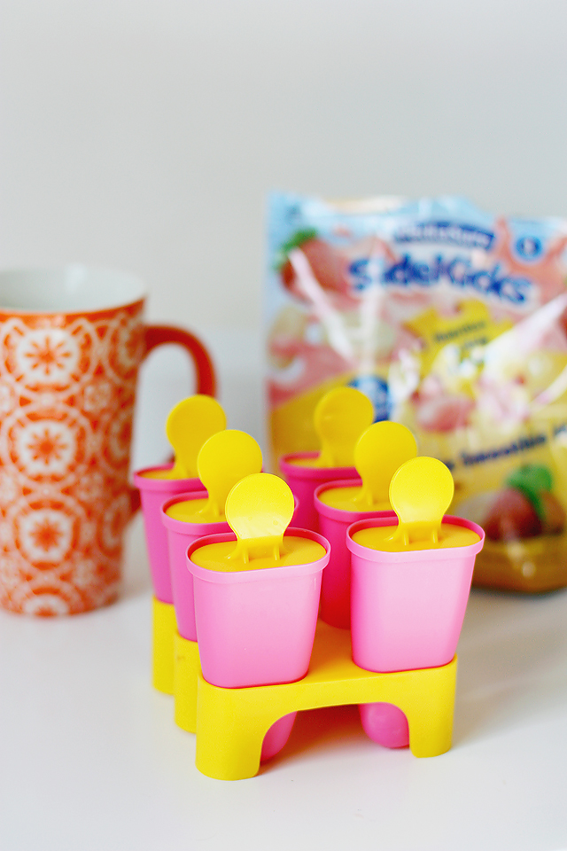 Delicious healthy popsicle recipe using fruits and veggies the kids will love! Yay, for nutritious snacks!
