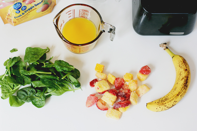 Energy smoothie recipe using both fruits and veggies - so delicious!