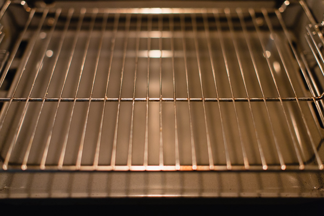 Clean your oven without using any toxic chemicals - it is so easy!