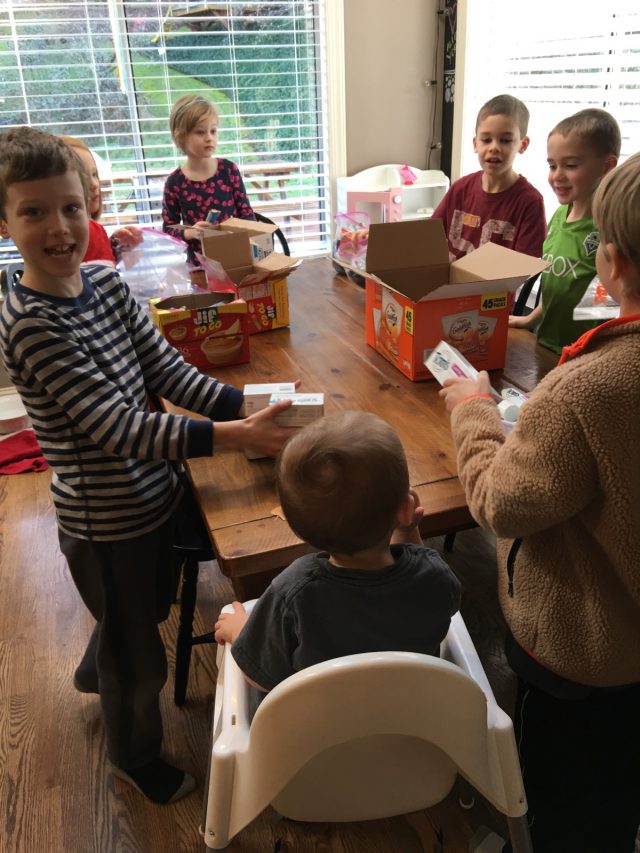 My favorite way to give back with kid - Blessing Bags!